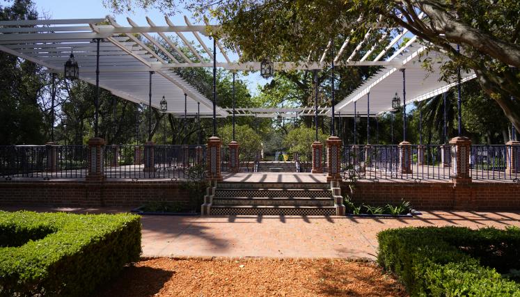 ROSEDAL PATIO ANDALUZ